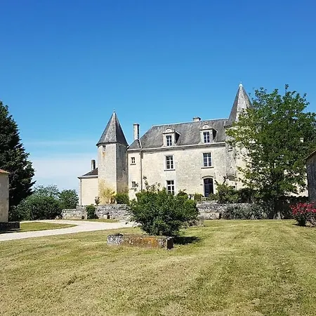 Holiday home Dans Chateau Saint-Germain-du-Seudre